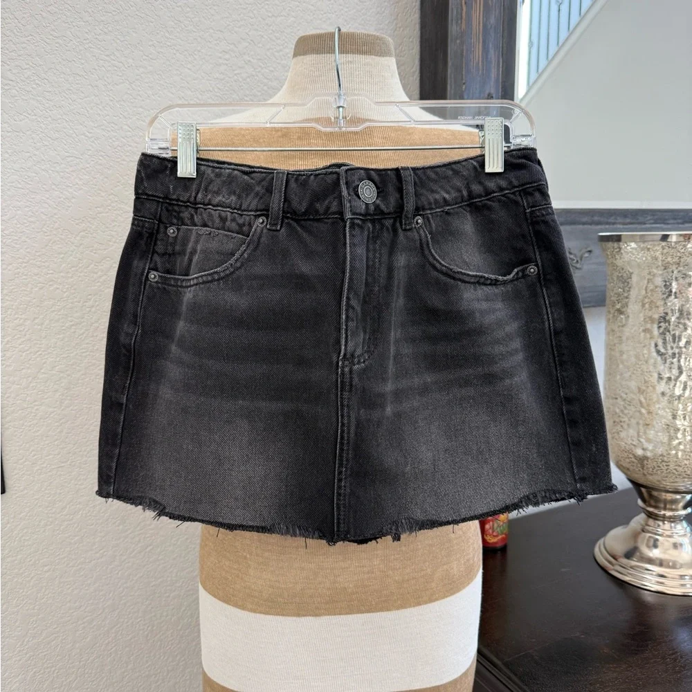 Garage clothing black denim mini skirt M